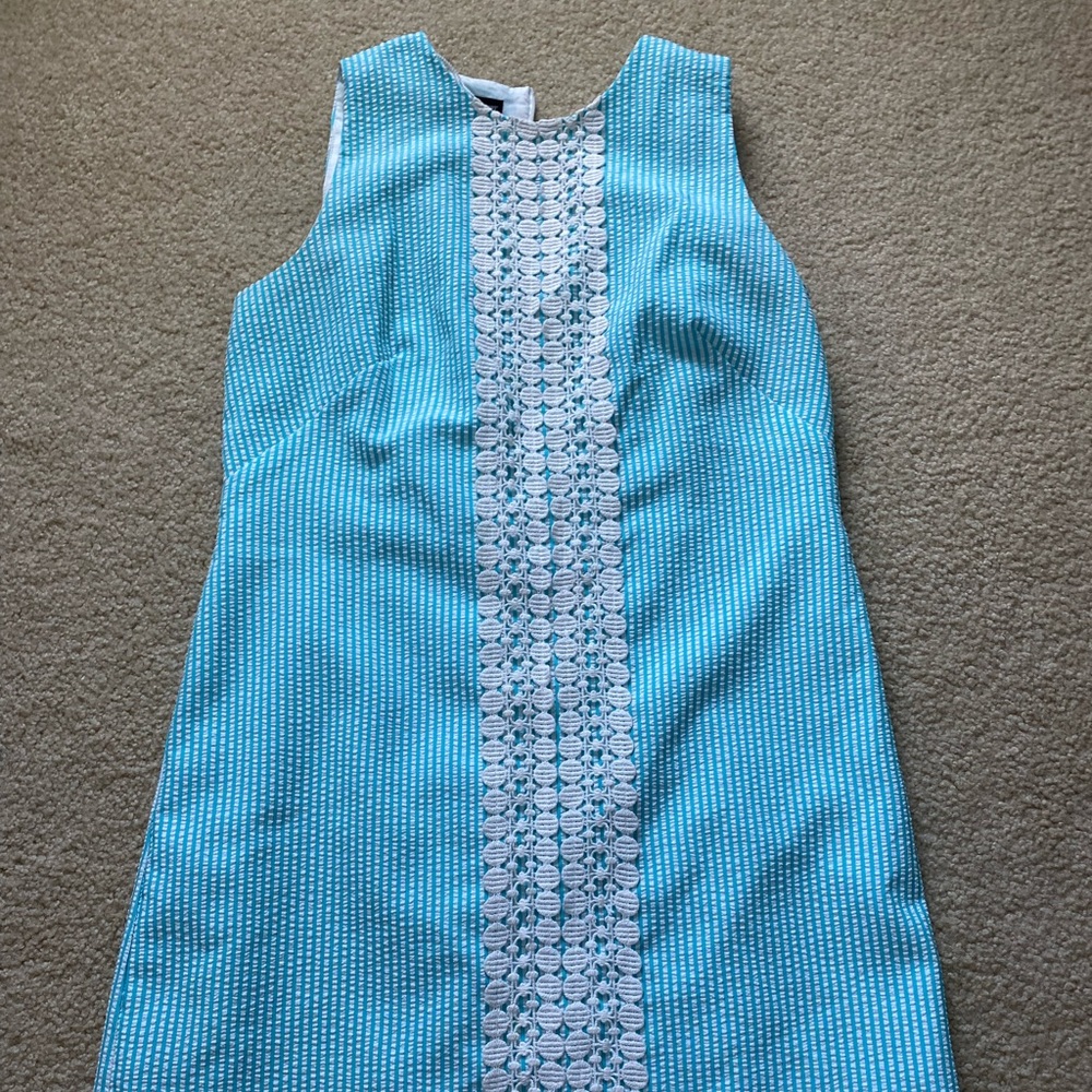 New directions dress size 4. length hits above the knee.